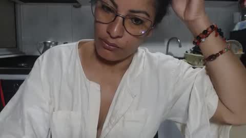 Snapshot of kattleyagray chatting on 10.11.25 KattleyaGrey online show from 10.11.25