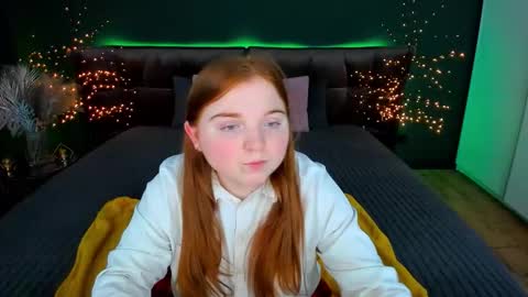 Snapshot of katty_rose8 chatting on 09.23.25 Katty online show from 09.23.25