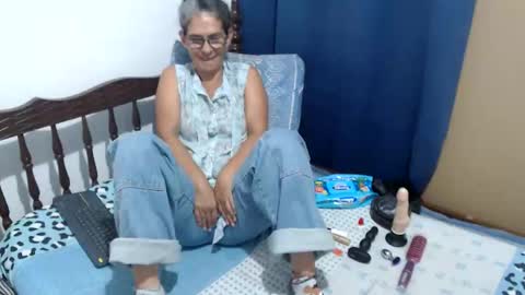 Snapshot of kattydirty144 chatting on 05.06.26 angel online show from 05.06.26