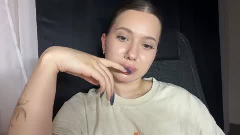 Elizabeth online show from 07.07.26