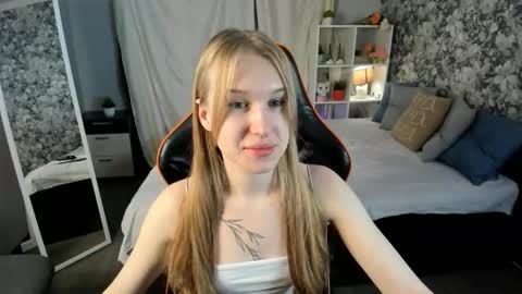 Kate online show from 12.22.25