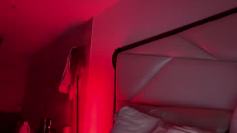 Emily online show from 10.12.25