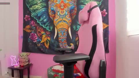 katy simpsons online show from 12.15.25