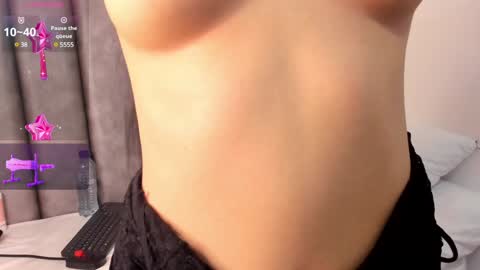 Snapshot of katy_thompson_ chatting on 01.05.25 Katherin online show from 01.05.25