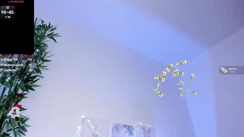 Snapshot of katya_rogerss chatting on 12.27.24 katya online show from 12.27.24