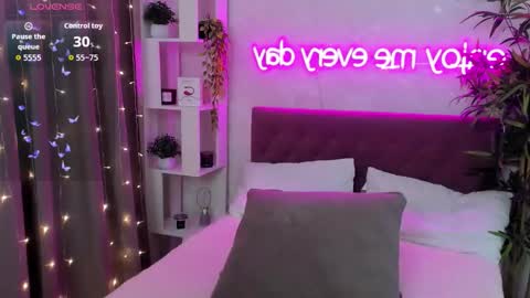 Kate online show from 02.22.26