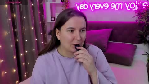 Kate online show from 04.16.26