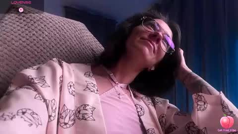 Snapshot of katykar chatting on 05.19.26 katykar online show from 05.19.26