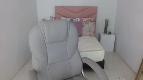 katyrojas online show from 10.29.25