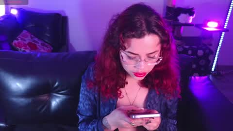 Snapshot of katyxxx_043 chatting on 04.14.26 katyxxx_043 online show from 04.14.26