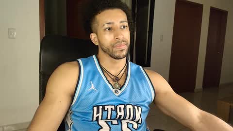 Snapshot of kaurilop chatting on 12.19.24 Kauri Lop online show from 12.19.24