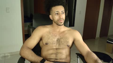 Snapshot of kaurilop chatting on 12.23.24 Kauri Lop online show from 12.23.24