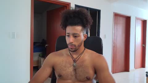 Snapshot of kaurilop chatting on 12.26.24 Kauri Lop online show from 12.26.24