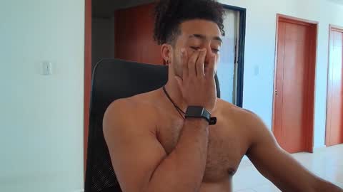 Snapshot of kaurilop chatting on 01.18.25 Kauri Lop online show from 01.18.25