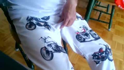 Snapshot of kawa98karbu chatting on 06.10.26 kawa98karbu online show from 06.10.26