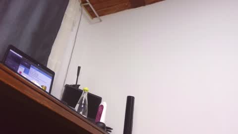  Khawit  online show from 01.28.25