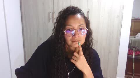  Khawit  online show from 02.01.25