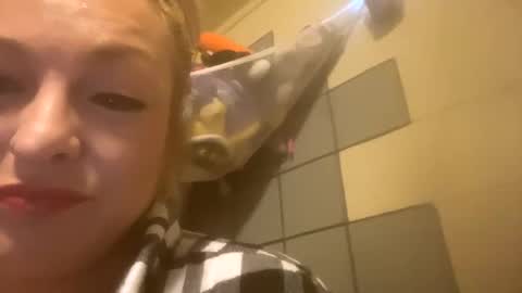 kay_la online show from 03.16.26