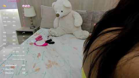 Snapshot of kaya_taraji chatting on 02.03.25 online show from 02.03.25