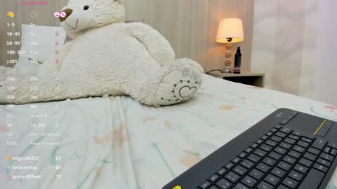 Snapshot of kaya_taraji chatting on 02.07.25 online show from 02.07.25