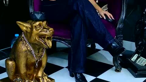 Snapshot of kayabloom chatting on 11.29.25 Kaya online show from 11.29.25