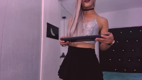 Cattleya stone online show from 01.07.25