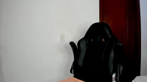 KAYLA BATISTA online show from 01.25.25
