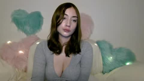 Snapshot of kaylabeautykiss chatting on 07.18.26 kayla online show from 07.18.26