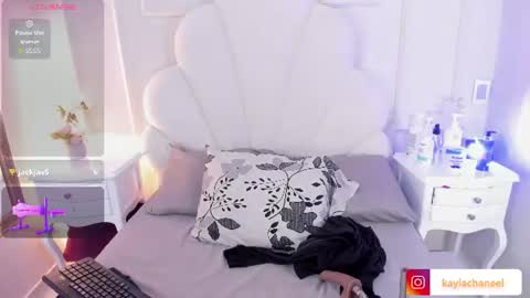 Snapshot of kaylachannell chatting on 06.30.26 kaylachannell online show from 06.30.26