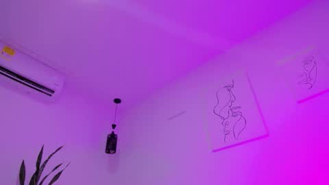      K A Y L A      online show from 11.10.25