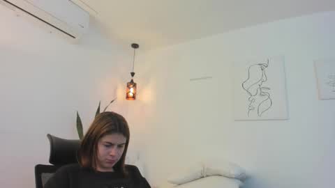      K A Y L A      online show from 11.29.25