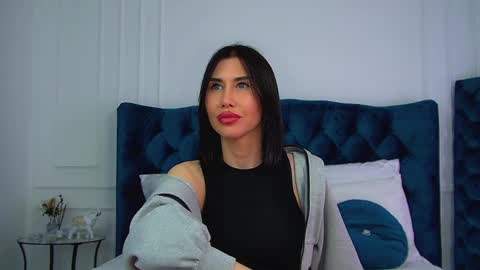 Snapshot of kaylamous chatting on 05.17.26 Kayla online show from 05.17.26
