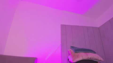 Kayla online show from 02.17.25