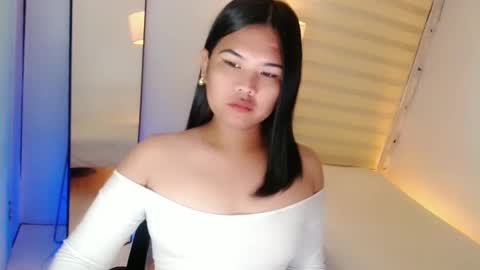 Y O U R        F U T U R E       K A Y L E E  online show from 02.10.25