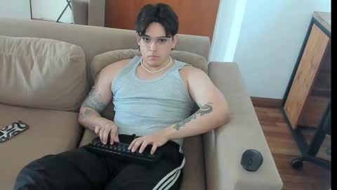 Snapshot of kaynn_b chatting on 01.29.25 kaynn_b online show from 01.29.25