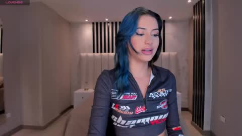 Snapshot of kayralanne chatting on 01.14.26 Kay online show from 01.14.26