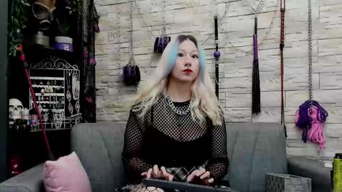 Miss Kazia online show from 12.21.25