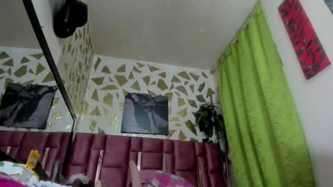 KAZSANDRAH online show from 11.22.25