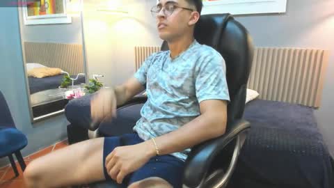 KEANU online show from 03.02.26