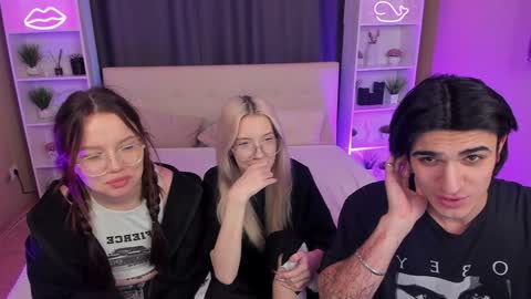 Seb Polly Roxy Jonny online show from 12.22.24