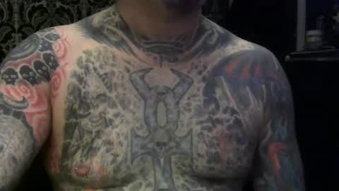 Snapshot of keeeeeeeeeeeeef chatting on 12.05.24 keeeeeeeeeeeeef online show from 12.05.24