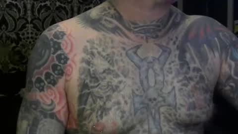 Snapshot of keeeeeeeeeeeeef chatting on 01.13.25 keeeeeeeeeeeeef online show from 01.13.25