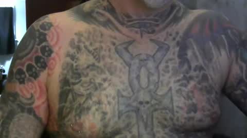 Snapshot of keeeeeeeeeeeeef chatting on 09.11.25 keeeeeeeeeeeeef online show from 09.11.25