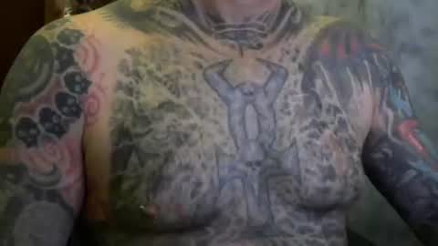 Snapshot of keeeeeeeeeeeeef chatting on 11.16.25 keeeeeeeeeeeeef online show from 11.16.25