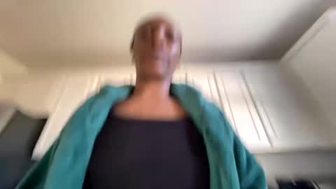 Snapshot of keephimcum69me chatting on 01.01.25 Keephimcum69me online show from 01.01.25