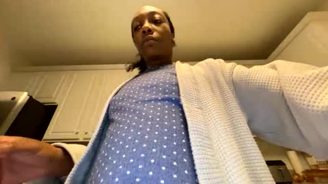 Snapshot of keephimcum69me chatting on 04.19.26 Keephimcum69me online show from 04.19.26