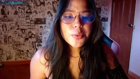 Snapshot of keikim_ chatting on 01.24.25 Kimk online show from 01.24.25