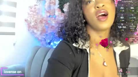 Snapshot of keila_loll chatting on 11.24.25 naty online show from 11.24.25