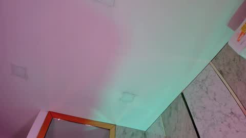 Snapshot of keila_mendoza chatting on 11.13.25 Keila online show from 11.13.25