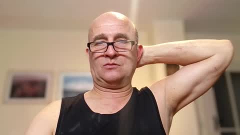 Snapshot of keilie1 chatting on 02.26.26 keilie1 online show from 02.26.26